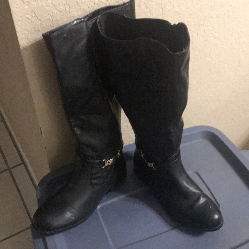 Black Boots